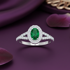 Oval Shape Emerald Ring
