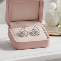Open Teardrop with Four-Diamond Linear