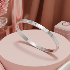 Sleek & Shiny Kada with Screw Design