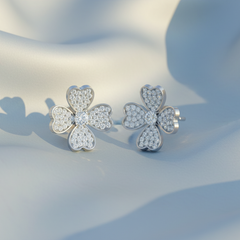 Diamond Heart Clover