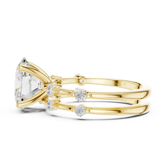 Triple-Tiered Oval